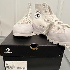 Brand New!! White Platform Converse | Women’s Size 8